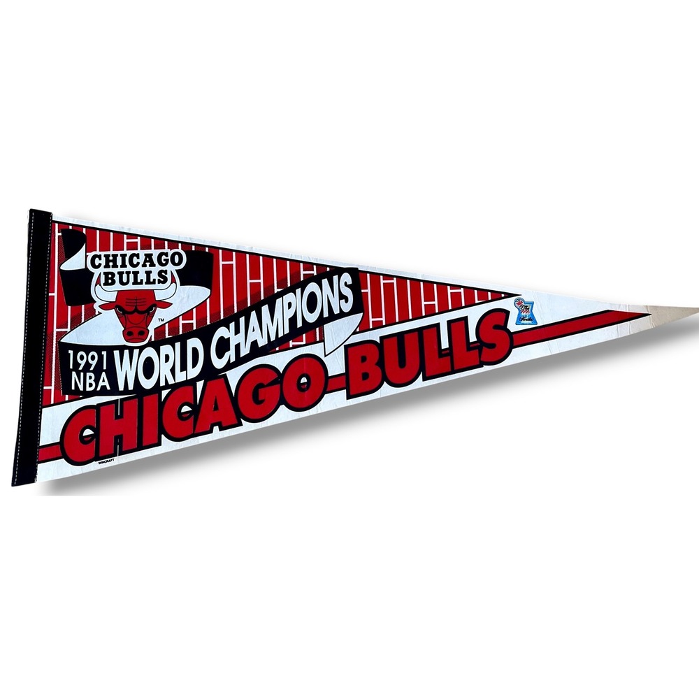 Vintage 1991 Chicago Bulls World Champions NBA Finals Wincraft Pennant Flag
